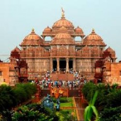 Spiritual Tour at the Akshardham Temple in New Delhi